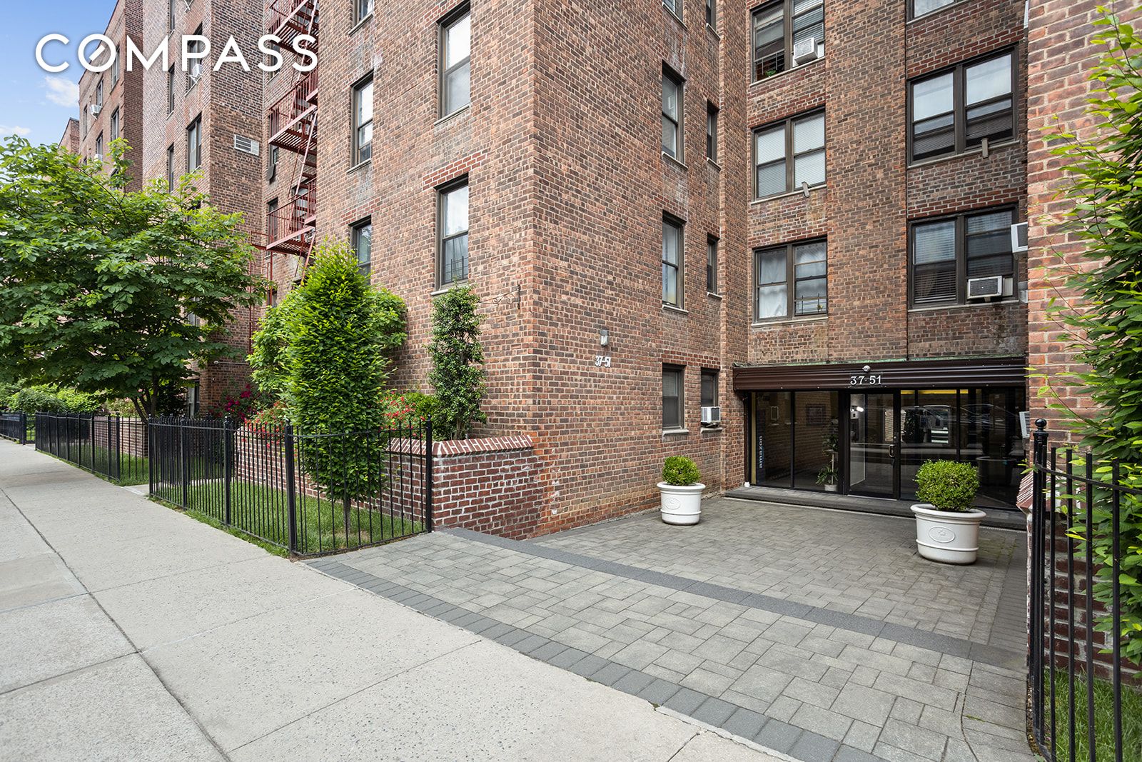 37-51 86th Street, New York, NY 11372, 2 Rooms Rooms,1 BathroomBathrooms,Residential,For Sale,86th,COMP-1590683877124068753