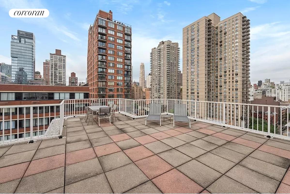 333 E 75TH Street, New York, NY 10021, 2 Rooms Rooms,1 BathroomBathrooms,Residential,For Sale,THE EASTBROOK,75TH,RPLU-33423047964