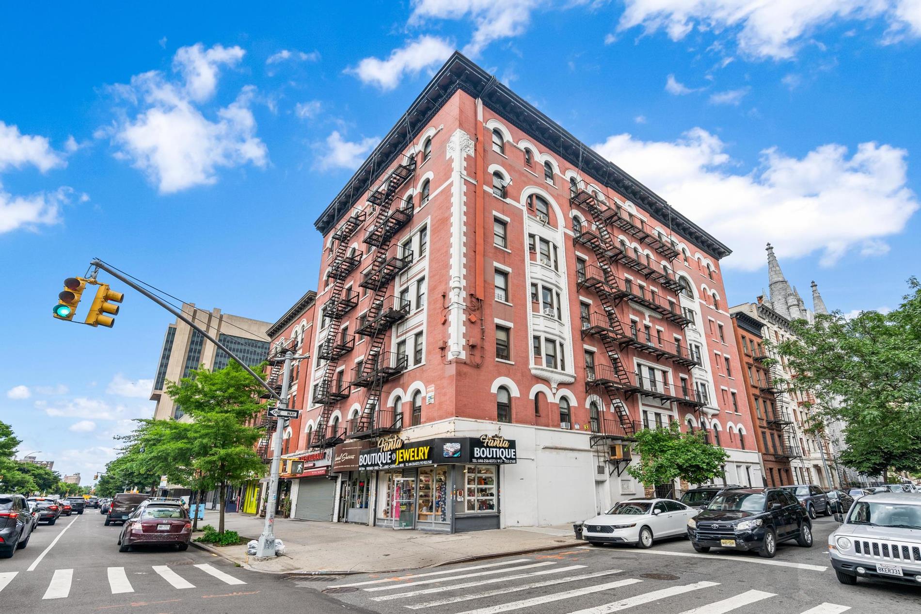 157 W 123rd Street, New York, NY 10027, 1 Bedroom Bedrooms, 3 Rooms Rooms,1 BathroomBathrooms,Residential,For Sale,123rd,OLRS-2090463