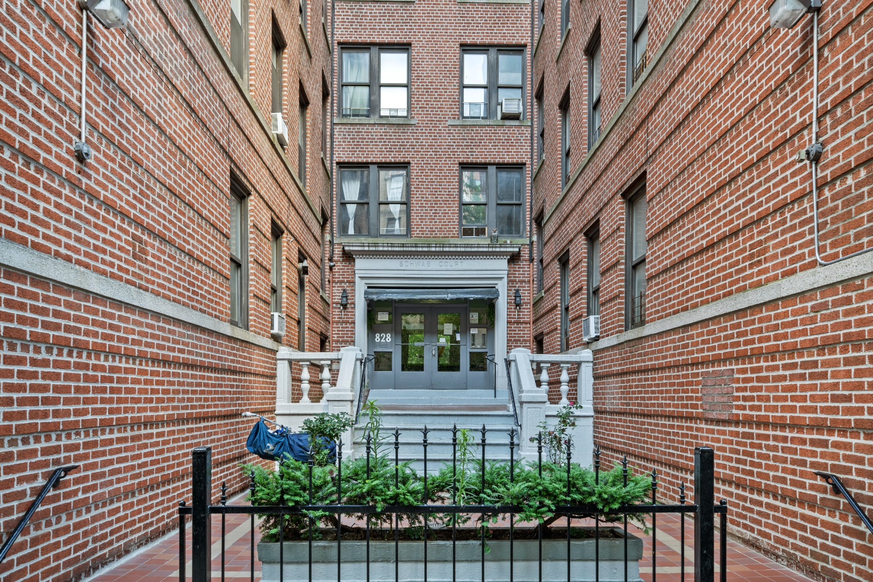 828 Gerard Avenue, New York, NY 10451, 1 Bedroom Bedrooms, 3 Rooms Rooms,1 BathroomBathrooms,Residential,For Sale,Gerard,RLMX-100502