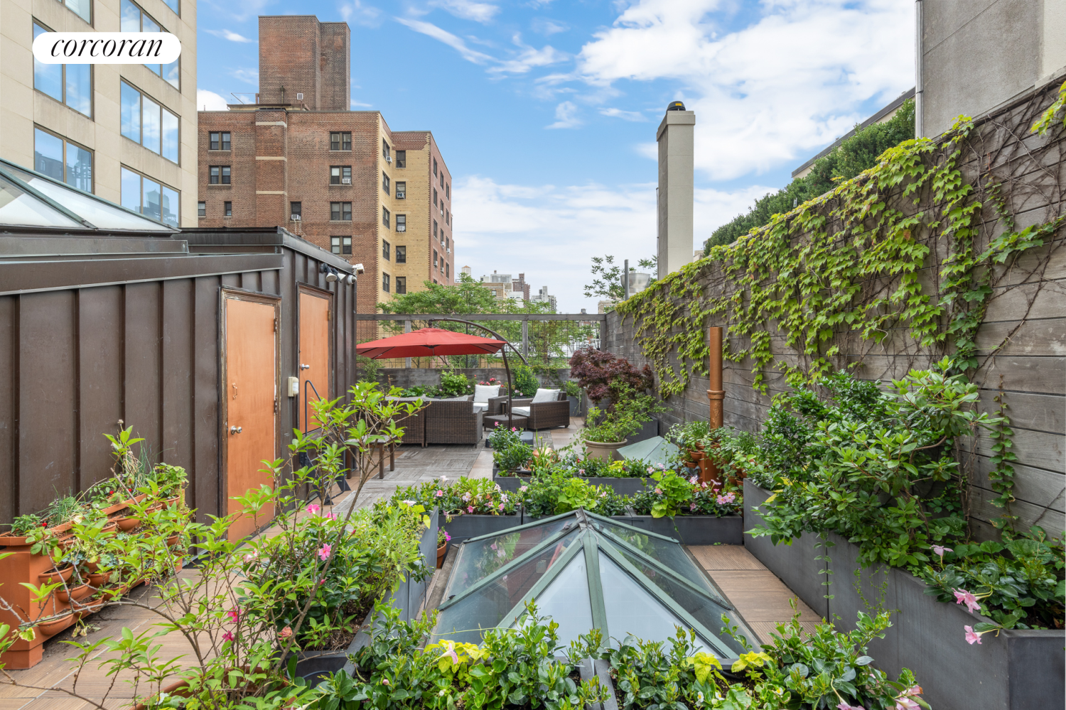 49 E 80TH Street, New York, NY 10075, 8 Bedrooms Bedrooms, 14 Rooms Rooms,6 BathroomsBathrooms,Residential,For Sale,80TH,RPLU-33423047206