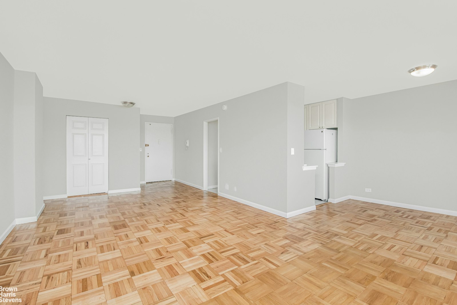 3671 HUDSON MANOR Terrace, New York, NY 10463, 2 Rooms Rooms,1 BathroomBathrooms,Residential,For Sale,MANOR TOWERS,HUDSON MANOR,RPLU-1086923072166