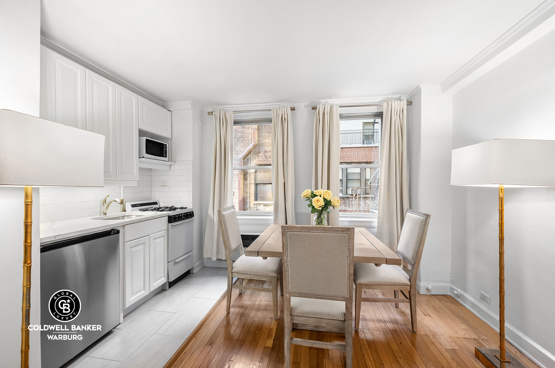 155 E 49TH Street, New York, NY 10017, 2 Rooms Rooms,1 BathroomBathrooms,Residential,For Sale,49TH,RPLU-8923074569