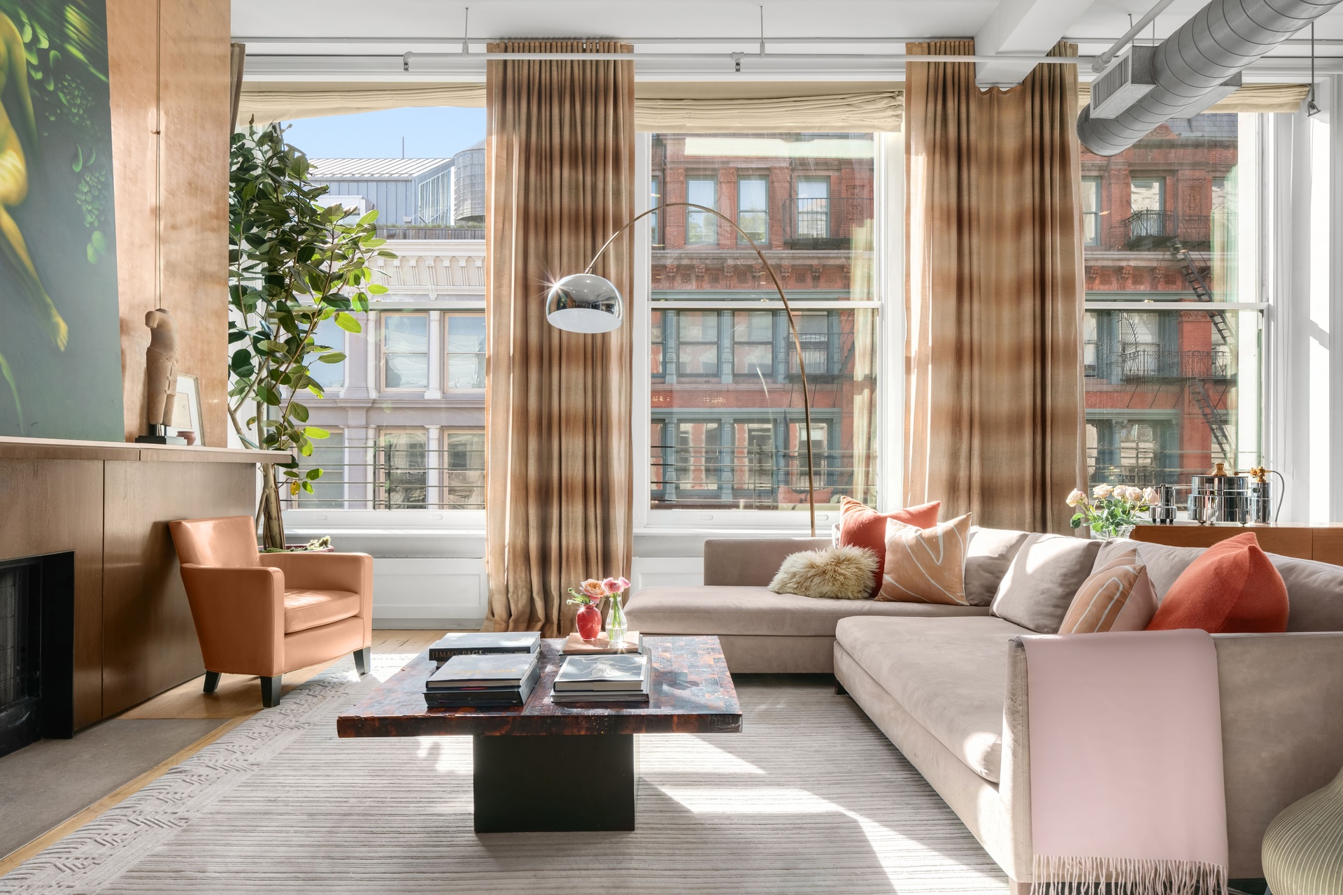 56 Crosby Street 4-A, Soho, Downtown, NYC - 2 Bedrooms  
2.5 Bathrooms  
5 Rooms - 
