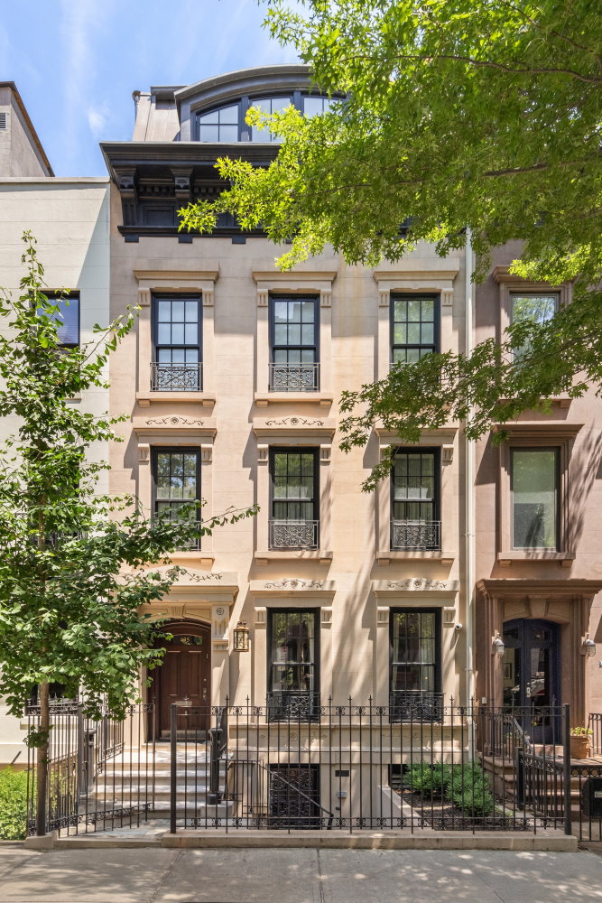 435 East 87th Street, Yorkville, Upper East Side, NYC - 6 Bedrooms  
5.5 Bathrooms  
15 Rooms - 