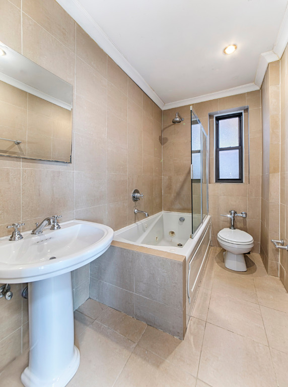 3015 Riverdale Avenue, New York, NY 10463, 1 Bedroom Bedrooms, 4 Rooms Rooms,1 BathroomBathrooms,Residential,For Sale,Riverdale,RLMX-101192