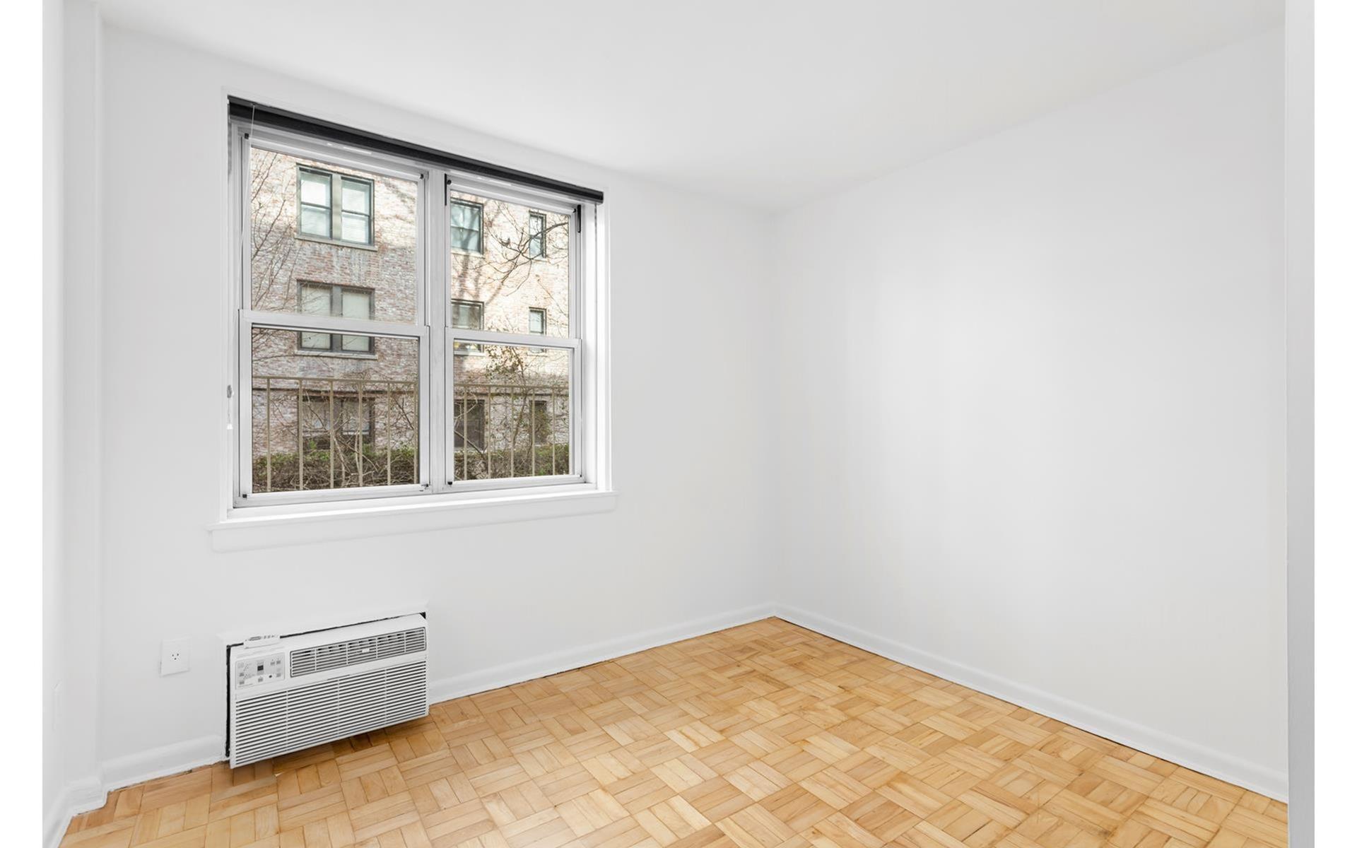 131 W 85TH Street, New York, NY 10024, 2 Rooms Rooms,1 BathroomBathrooms,Residential,For Sale,85TH,RPLU-5123064844