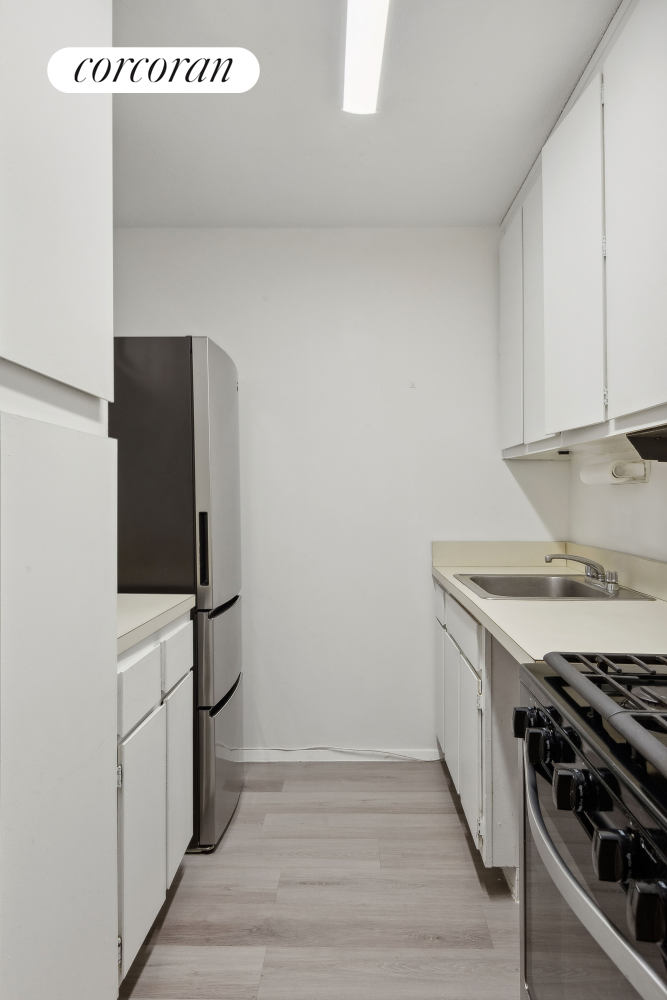 39-60 54TH Street, New York, NY 11377, 1 Bedroom Bedrooms, 5 Rooms Rooms,1 BathroomBathrooms,Residential,For Sale,39-60 54TH STREET,54TH,RPLU-33423080749