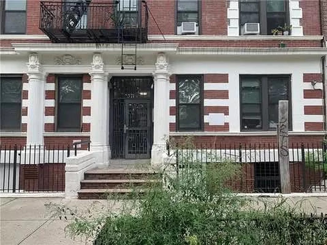 371 EDGECOMBE Avenue, New York, NY 10032, 3 Bedrooms Bedrooms, 4 Rooms Rooms,1 BathroomBathrooms,Residential,For Sale,EDGECOMBE,RPLU-810123095159