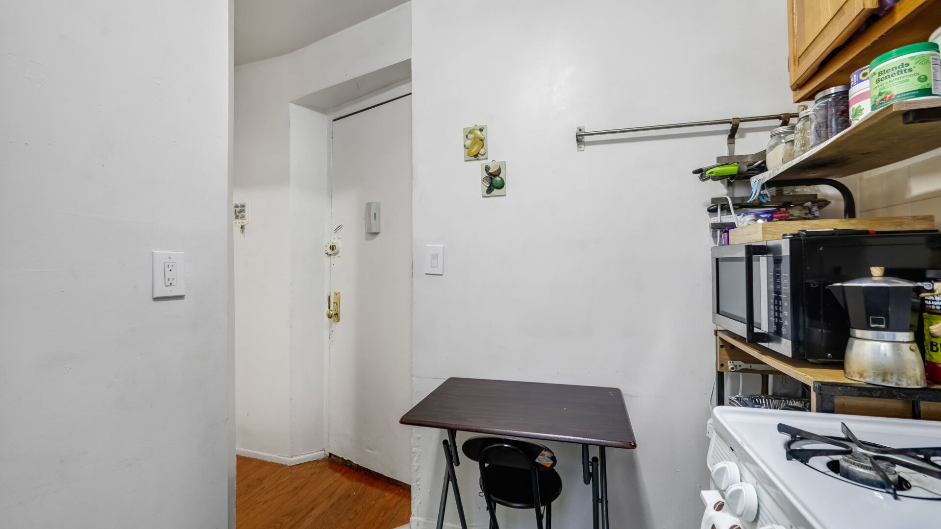 520 W 134TH Street, New York, NY 10031, 3 Bedrooms Bedrooms, 4 Rooms Rooms,1 BathroomBathrooms,Residential,For Sale,134TH,RPLU-810123092037