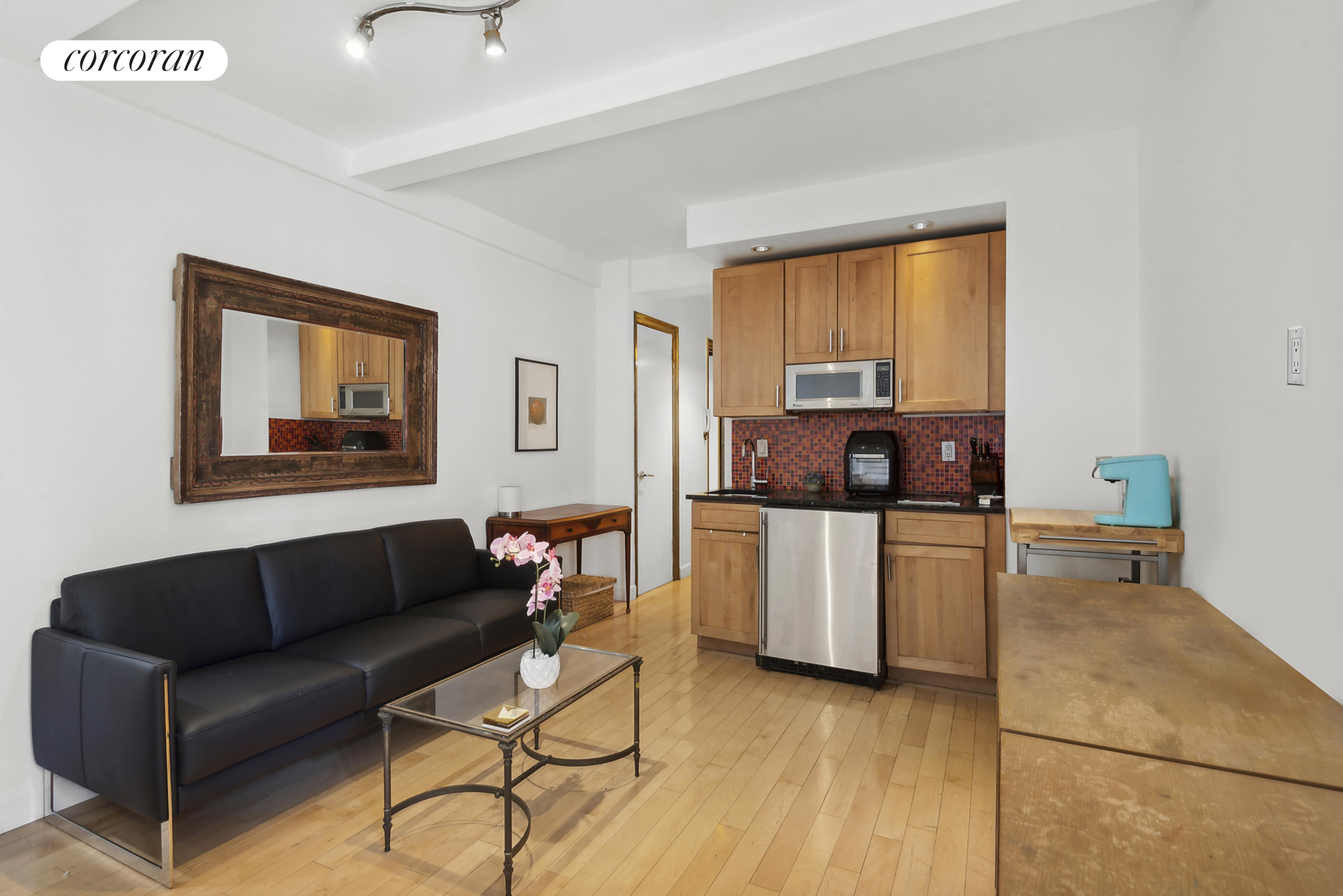 25 TUDOR CITY Place, New York, NY 10017, 2 Rooms Rooms,1 BathroomBathrooms,Residential,For Sale,TUDOR TOWER,TUDOR CITY,RPLU-33423076949