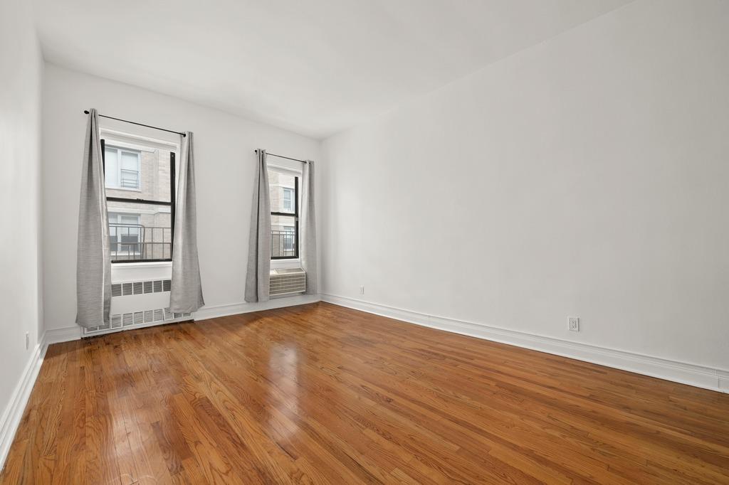 435 E 85th Street, New York, NY 10028, 2 Rooms Rooms,1 BathroomBathrooms,Residential,For Sale,85th,OLRS-2094331