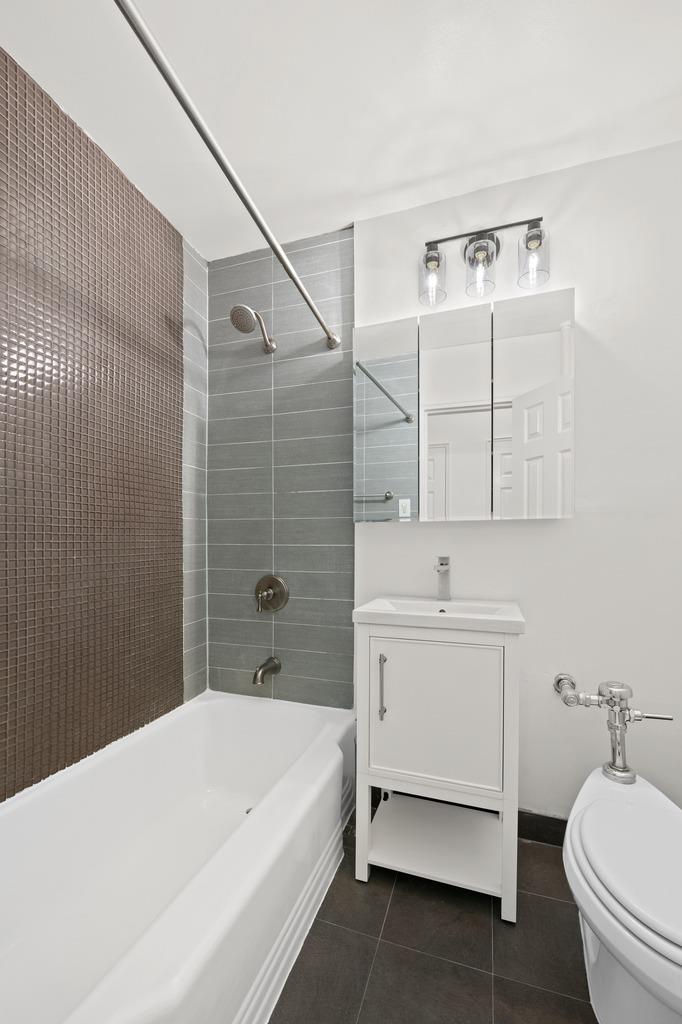 435 E 85th Street, New York, NY 10028, 2 Rooms Rooms,1 BathroomBathrooms,Residential,For Sale,85th,OLRS-2094331