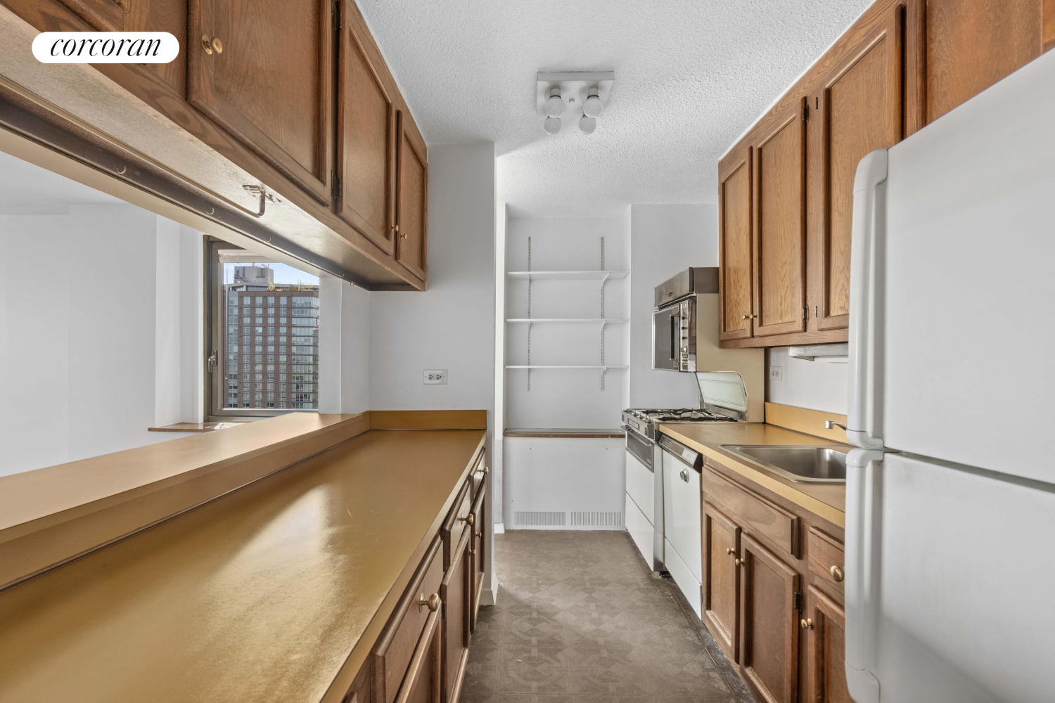 531 MAIN Street, New York, NY 10044, 3 Rooms Rooms,2 BathroomsBathrooms,Residential,For Sale,RIVERCROSS,MAIN,RPLU-33423097809