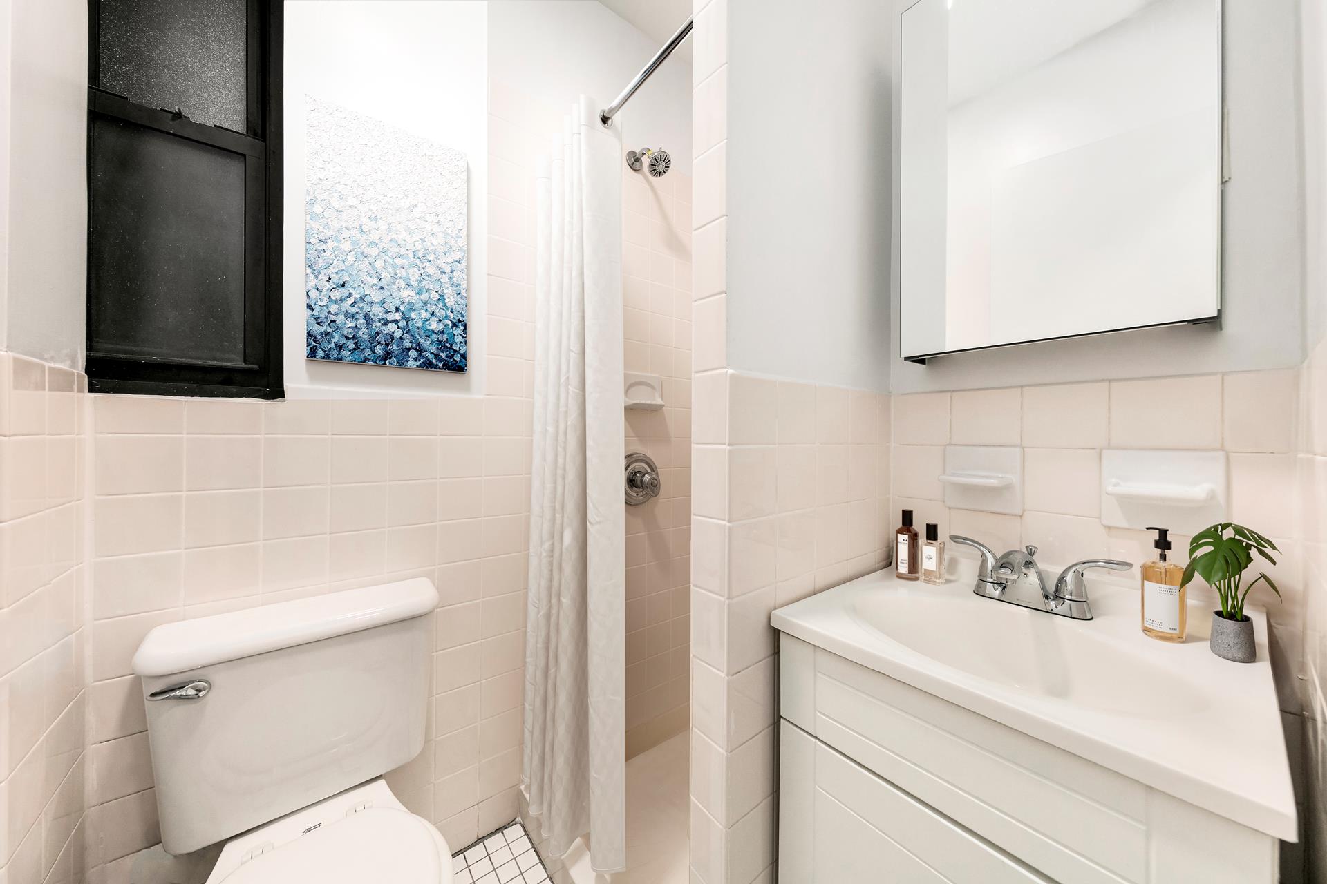 332 E 77TH Street, New York, NY 10075, 1 Bedroom Bedrooms, 3 Rooms Rooms,1 BathroomBathrooms,Residential,For Sale,77TH,RPLU-5123103917