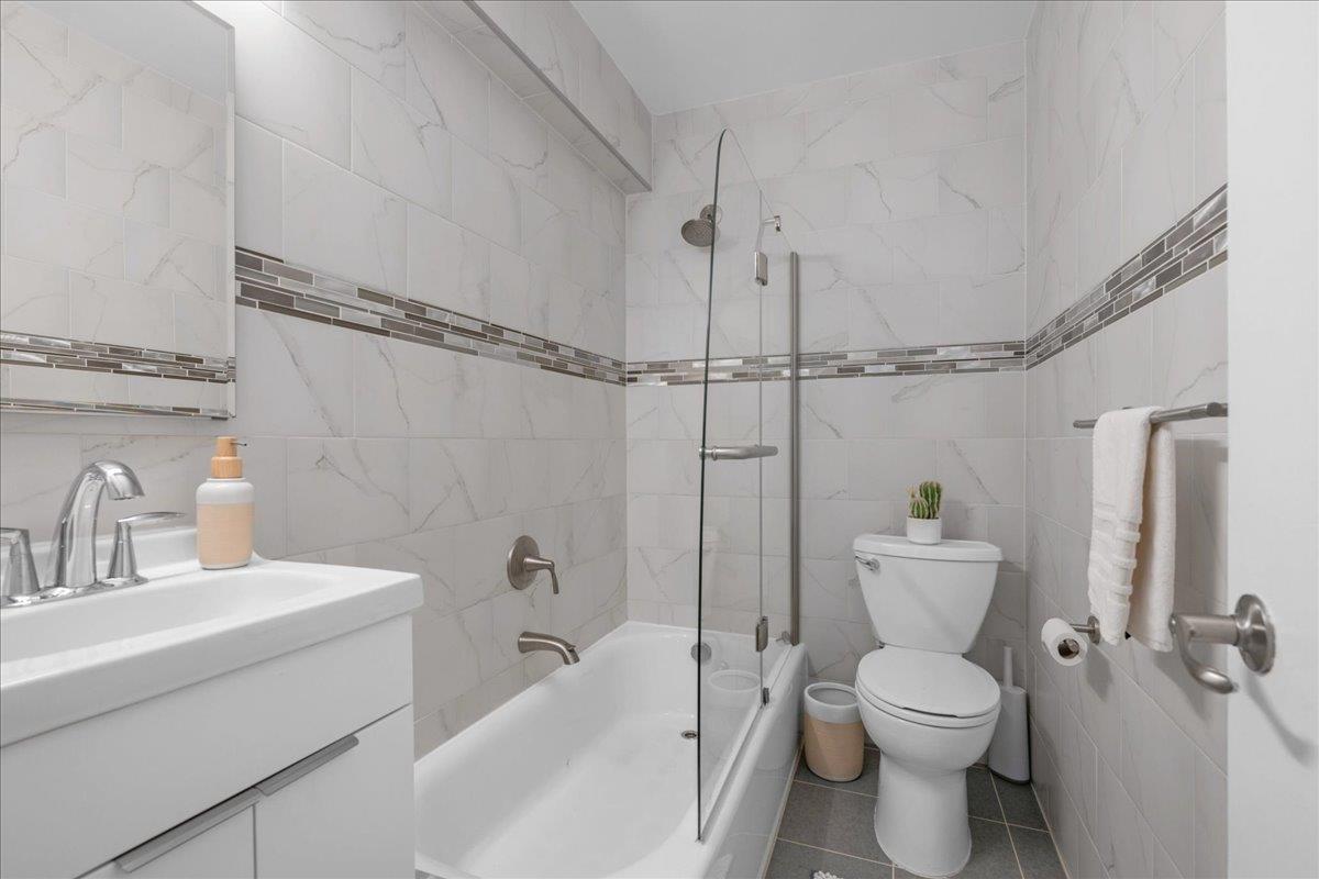 3720 Independence Avenue, New York, NY 10463, 2 Bedrooms Bedrooms, 5 Rooms Rooms,2 BathroomsBathrooms,Residential,For Sale,Independence,OLRS-884809