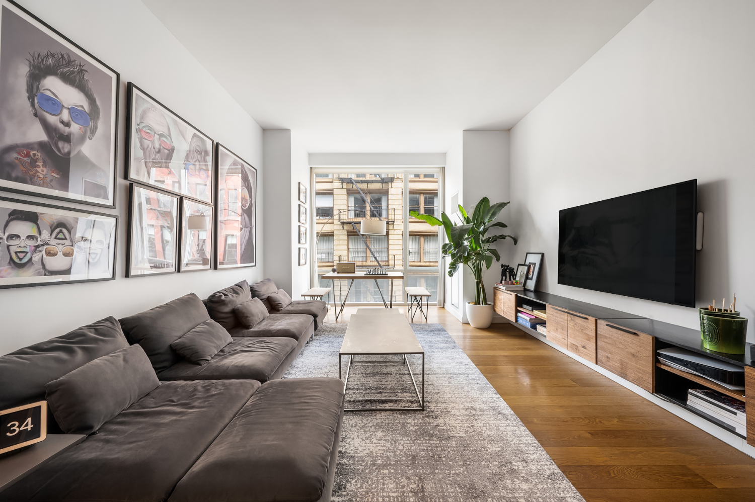 311 West Broadway 4G, Soho, Downtown, NYC - 2 Bedrooms  
2 Bathrooms  
4 Rooms - 