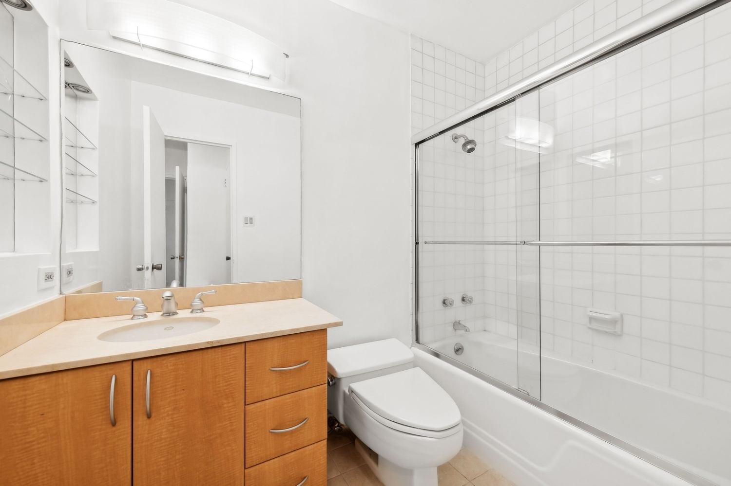 303 E 57TH Street, New York, NY 10022, 1 Bedroom Bedrooms, 4 Rooms Rooms,2 BathroomsBathrooms,Residential,For Sale,THE EXCELSIOR,57TH,RPLU-798323117993