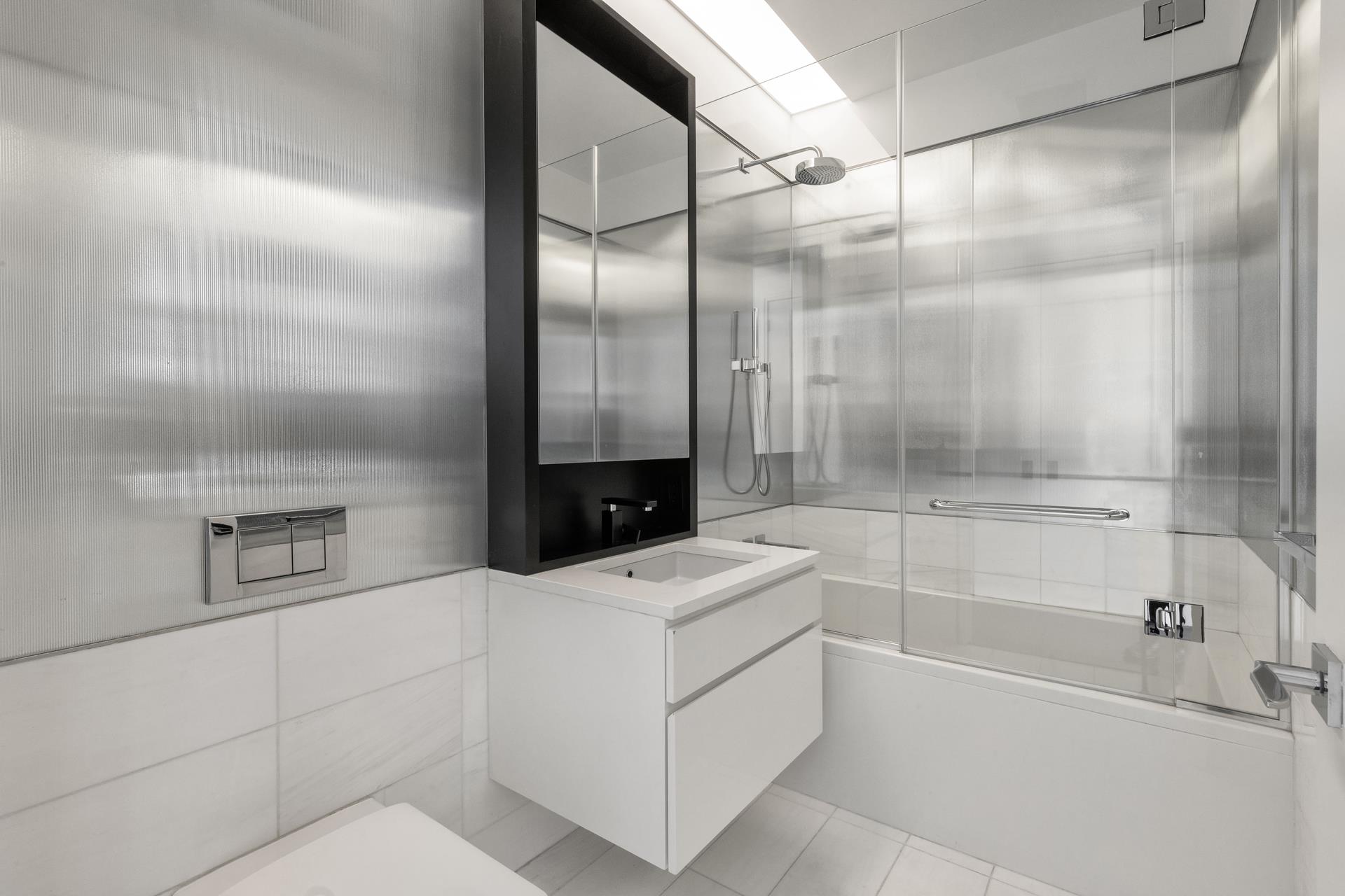 157 W 57TH Street, New York, NY 10019, 3 Bedrooms Bedrooms, 7 Rooms Rooms,4 BathroomsBathrooms,Residential,For Sale,ONE57,57TH,RPLU-5123120242