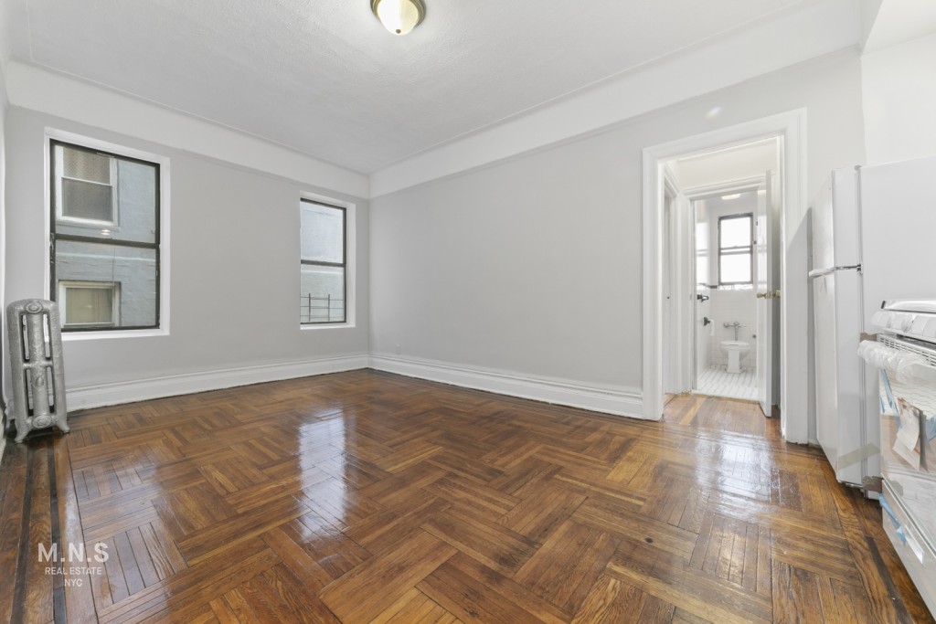 135 Clarkson Avenue, New York, NY 11226, 2 Rooms Rooms,1 BathroomBathrooms,Residential Lease,For Rent,Clarkson,OLRS-00011981367