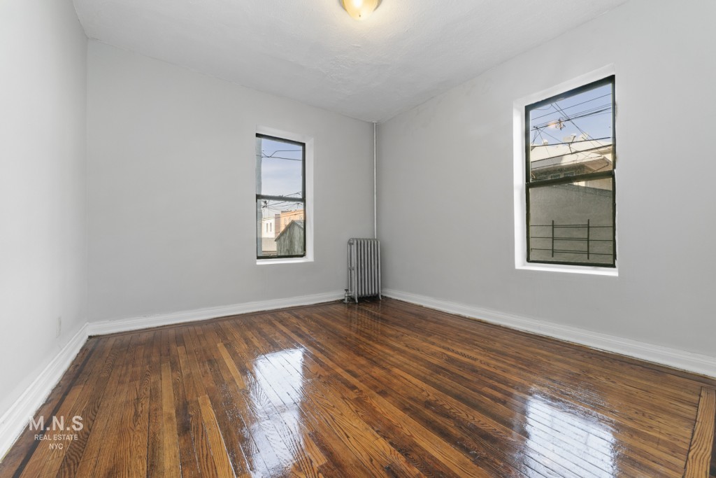 135 Clarkson Avenue, New York, NY 11226, 2 Rooms Rooms,1 BathroomBathrooms,Residential Lease,For Rent,Clarkson,OLRS-00011981367