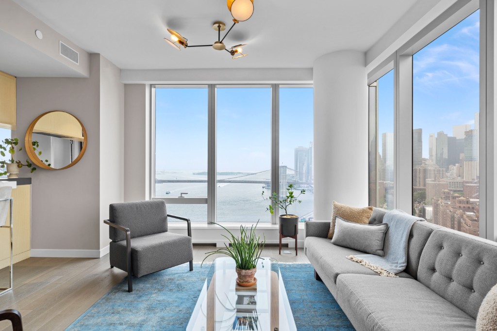 252 South Street, #26M