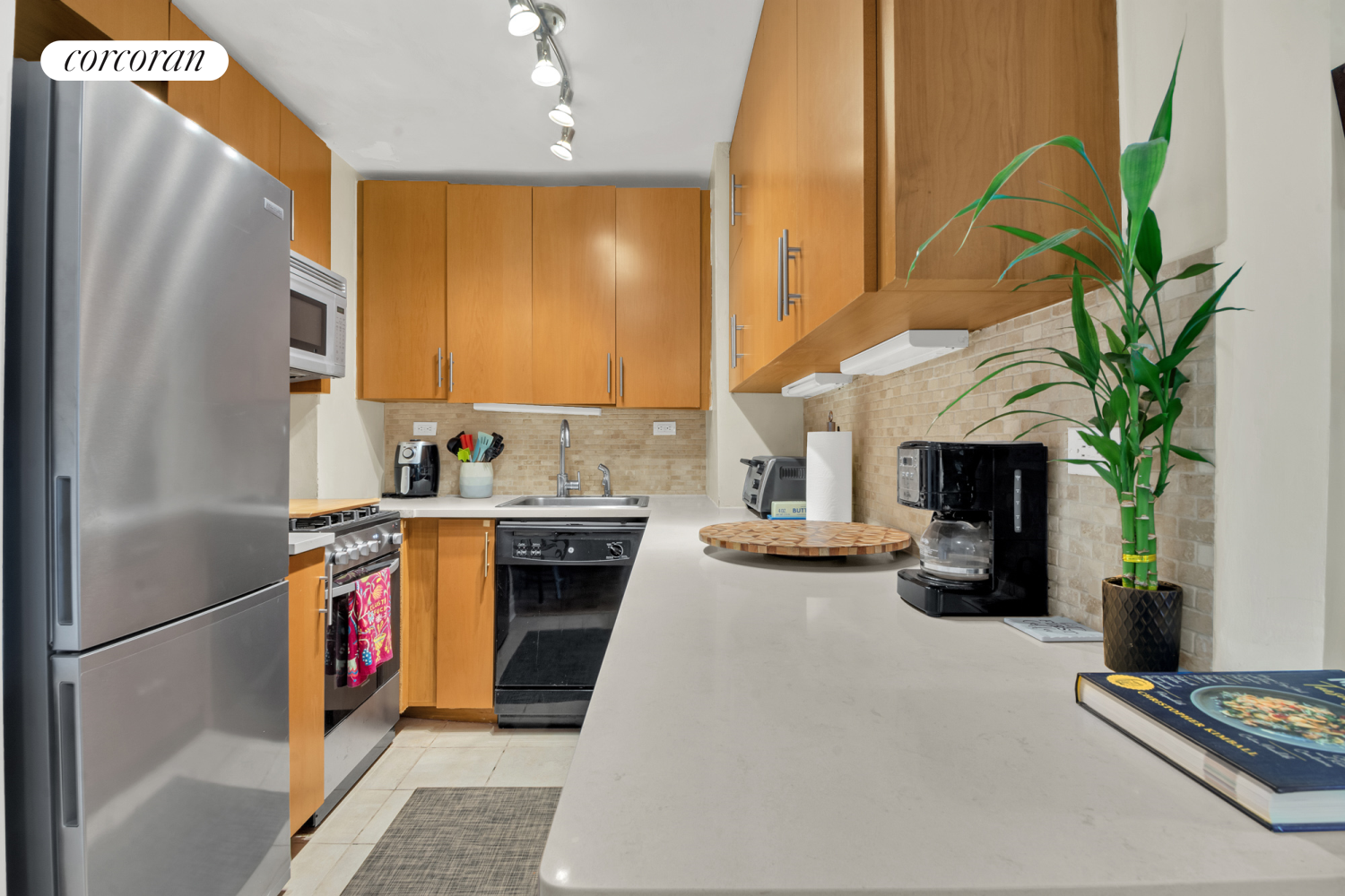 3731 73RD Street, New York, NY 11372, 1 Bedroom Bedrooms, 3 Rooms Rooms,1 BathroomBathrooms,Residential,For Sale,BIRCHWOOD HOUSE,73RD,RPLU-33423127572