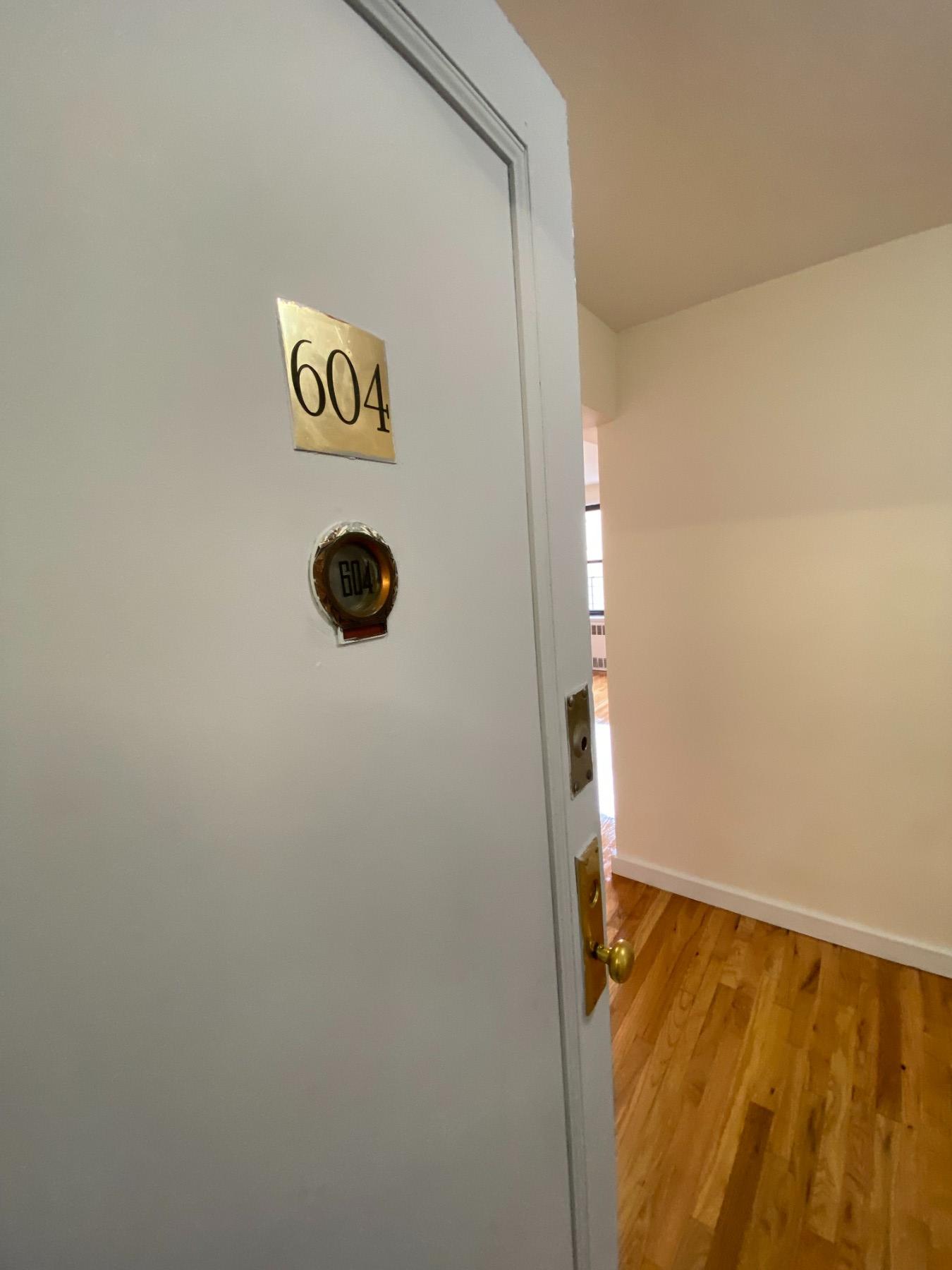 69 Bennett Avenue, New York, NY 10033, 1 Bedroom Bedrooms, 3 Rooms Rooms,1 BathroomBathrooms,Residential,For Sale,Bennett,RLMX-102258