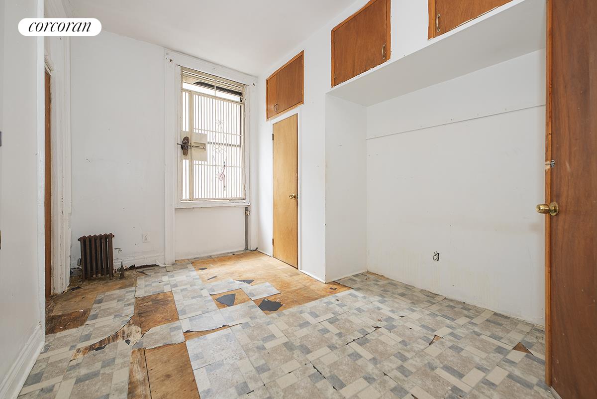 518 W 134TH Street, New York, NY 10031, 2 Bedrooms Bedrooms, 4 Rooms Rooms,1 BathroomBathrooms,Residential,For Sale,134TH,RPLU-33423139592