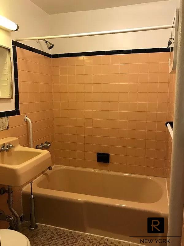 152 E 35th Street, New York, NY 10016, 2 Rooms Rooms,1 BathroomBathrooms,Residential,For Sale,35th,OLRS-2097739