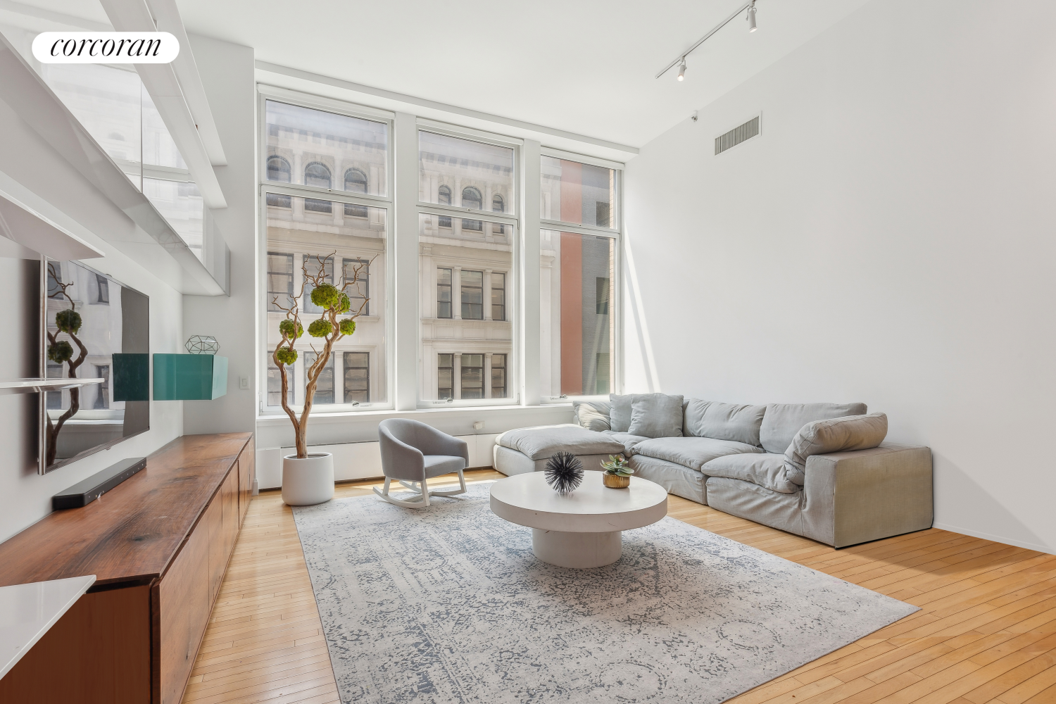 121 West 19th Street 5B, Chelsea,  - 2 Bedrooms  
2.5 Bathrooms  
6 Rooms - 