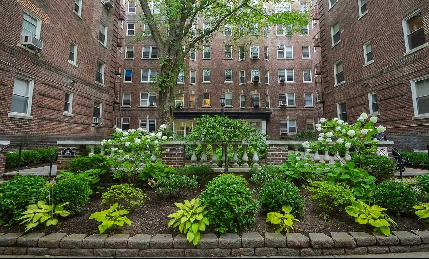 1615 Ave I, New York, NY 11230, 1 Bedroom Bedrooms, 4 Rooms Rooms,1 BathroomBathrooms,Residential,For Sale,Ave I,PRCH-35169858