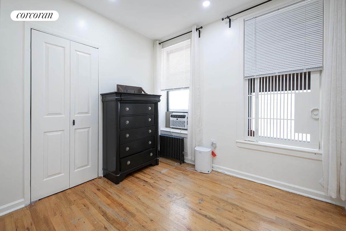 537 W 133RD Street, New York, NY 10027, 2 Bedrooms Bedrooms, 4 Rooms Rooms,1 BathroomBathrooms,Residential,For Sale,133RD,RPLU-33423159496