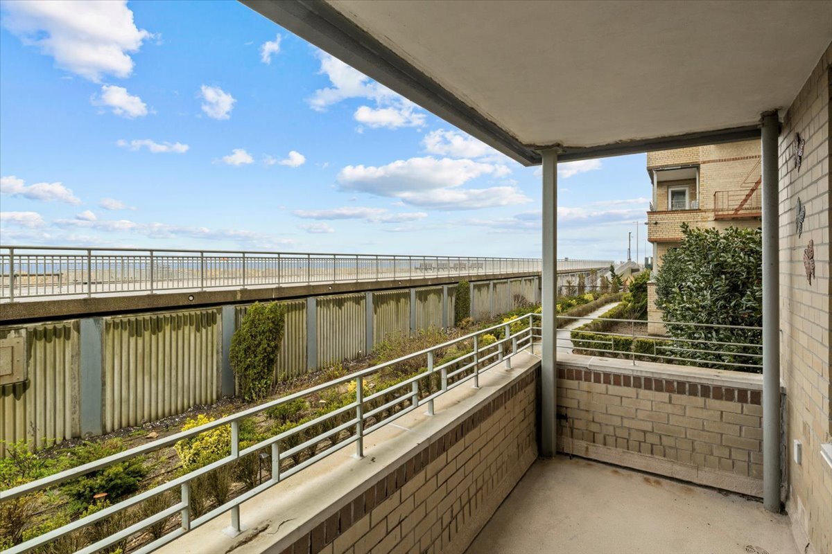 121-16 Ocean Promenade, New York, NY 11694, 2 Bedrooms Bedrooms, 4 Rooms Rooms,2 BathroomsBathrooms,Residential,For Sale,Ocean Promenade,RPLU-1635523156195