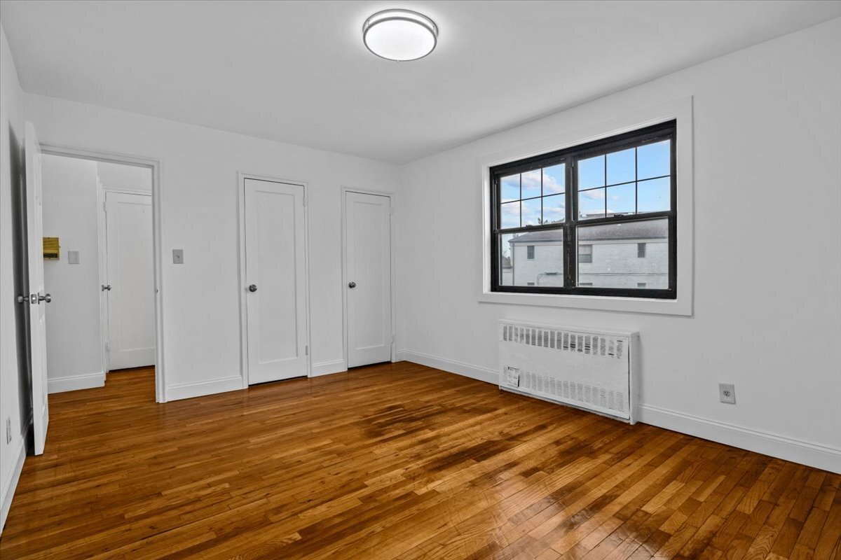 67-47 136TH Street, New York, NY 11367, 1 Bedroom Bedrooms, 2 Rooms Rooms,1 BathroomBathrooms,Residential,For Sale,67-47 136th Street,136TH,RPLU-1635523156196