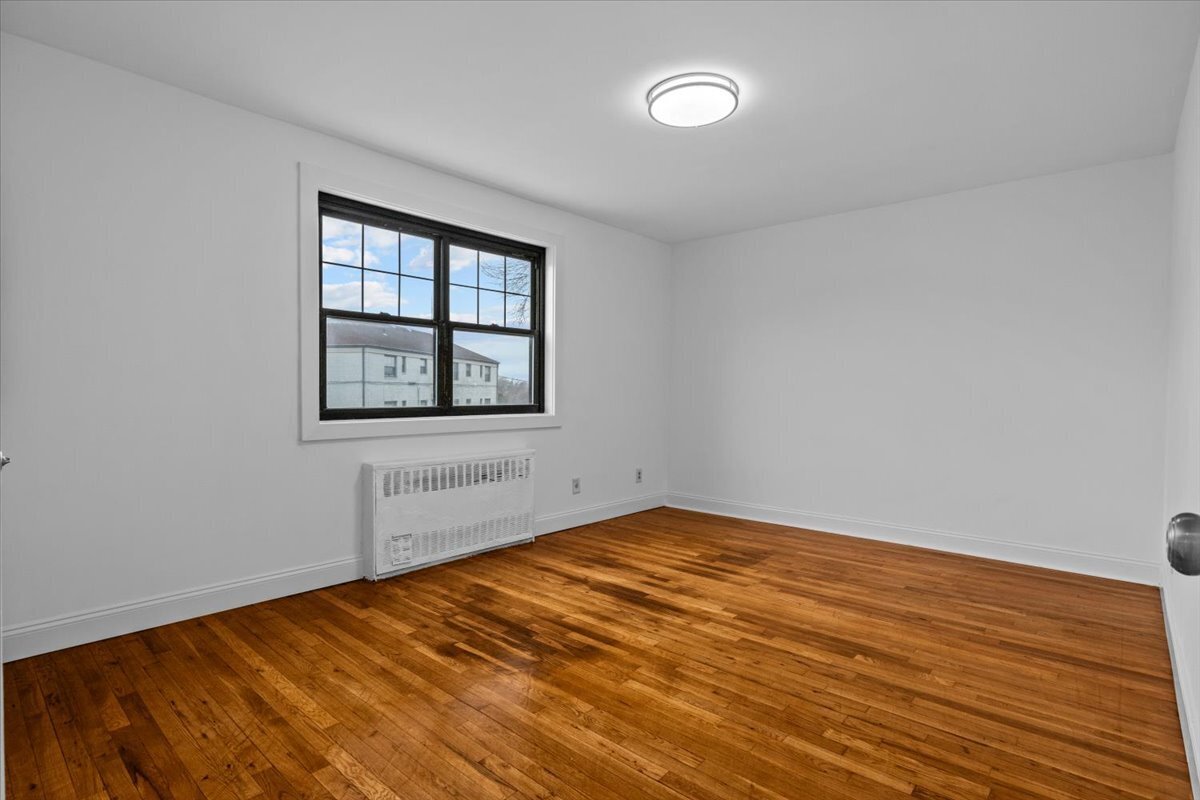 67-47 136TH Street, New York, NY 11367, 1 Bedroom Bedrooms, 2 Rooms Rooms,1 BathroomBathrooms,Residential,For Sale,67-47 136th Street,136TH,RPLU-1635523156196