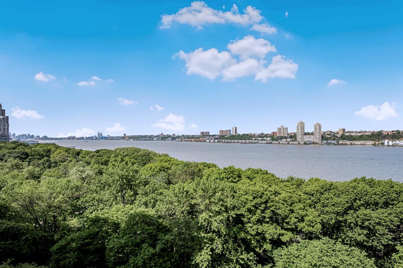 Photo 1 of 120 Riverside Drive 8-W, Upper West Side, NYC, $12,500, Web #: 1081852092