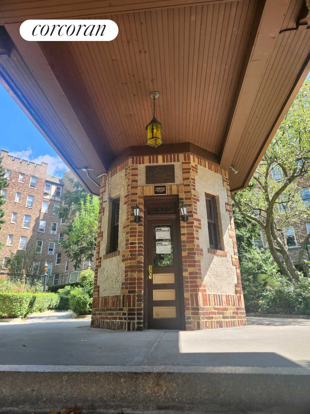 3900 GREYSTONE Avenue, New York, NY 10463, 3 Rooms Rooms,1 BathroomBathrooms,Residential Lease,For Rent,GREYSTONE MANOR,GREYSTONE,RPLU-33423168908