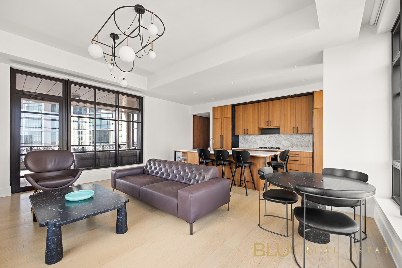 25 Park Row 30-C, Lower Manhattan, Downtown, NYC - 2 Bedrooms  
2.5 Bathrooms  
4 Rooms - 