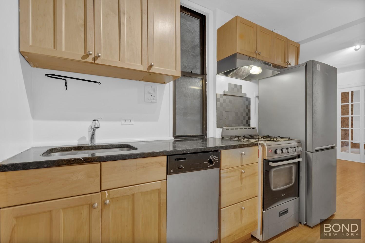 244 E 90th Street, New York, NY 10128, 1 Bedroom Bedrooms, 3 Rooms Rooms,1 BathroomBathrooms,Residential,For Sale,90th,RLMX-102932