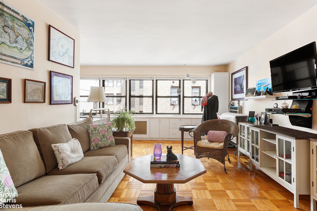 411 E 57TH Street, New York, NY 10022, 3 Rooms Rooms,1 BathroomBathrooms,Residential,For Sale,57TH,RPLU-21923169809