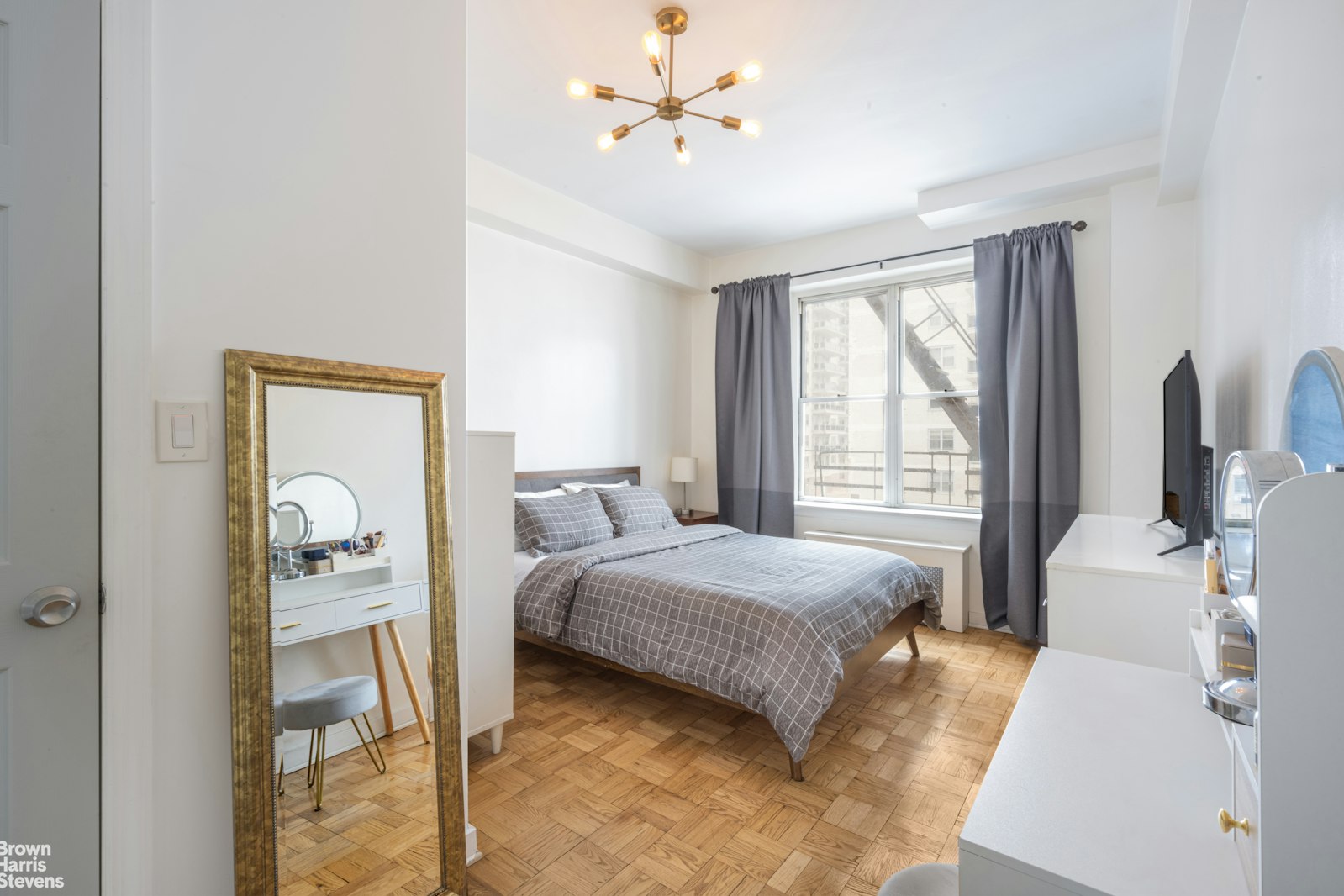 800 GRAND CONCOURSE, New York, NY 10451, 1 Bedroom Bedrooms, 3 Rooms Rooms,1 BathroomBathrooms,Residential,For Sale,GRAND CONCOURSE,RPLU-63223174580