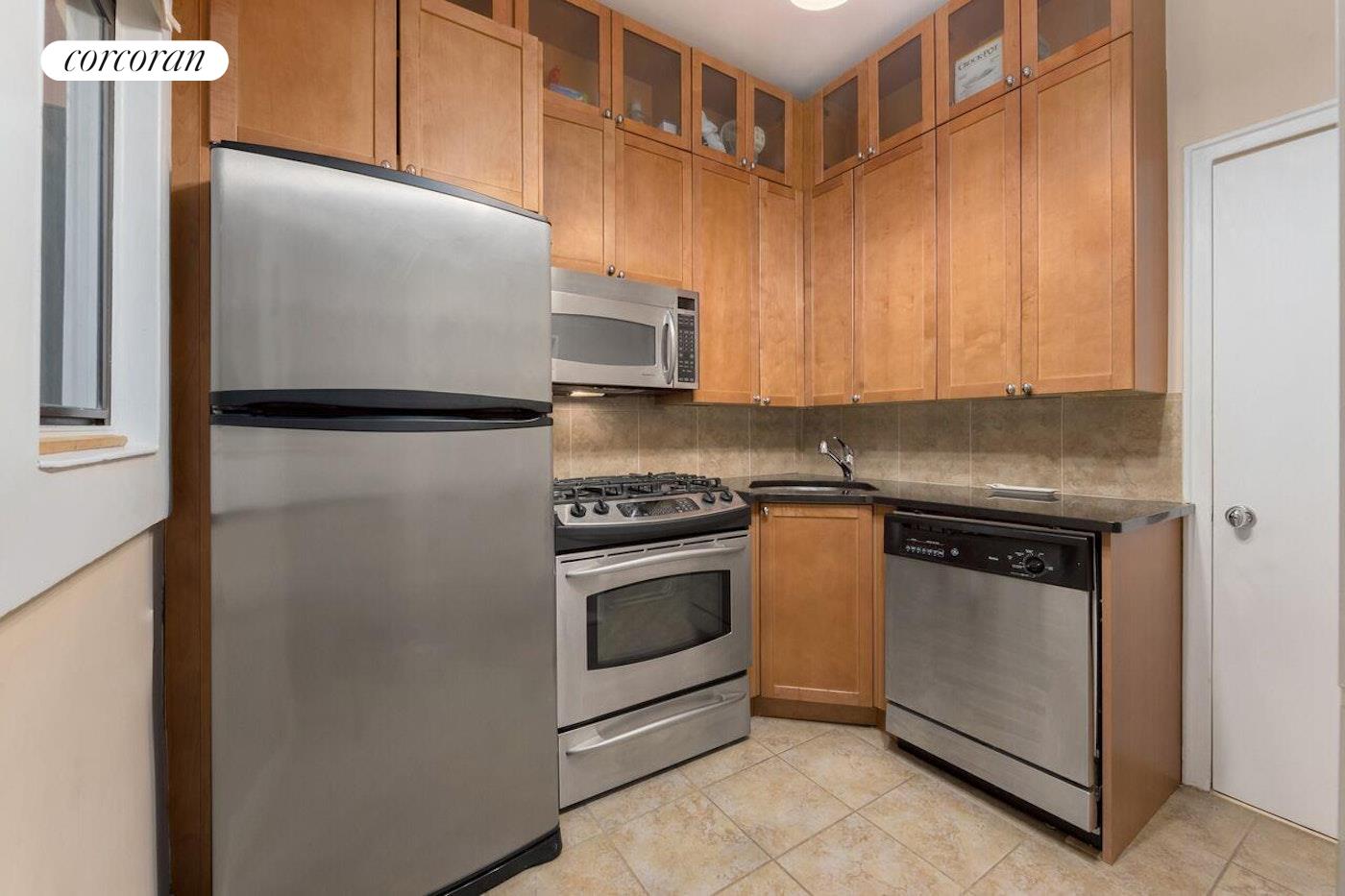 244 E 90TH Street, New York, NY 10128, 1 Bedroom Bedrooms, 3 Rooms Rooms,1 BathroomBathrooms,Residential,For Sale,90TH,RPLU-33423171666