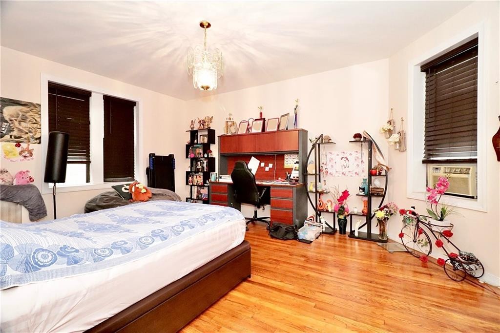 1289 E 19th Street, New York, NY 11230, 1 Bedroom Bedrooms, 3 Rooms Rooms,1 BathroomBathrooms,Residential,For Sale,19th,RLMX-103044