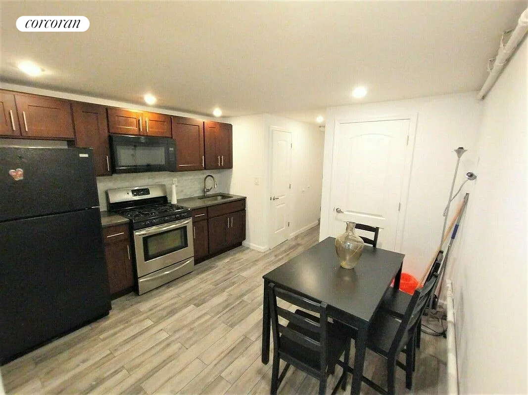 54 E 40TH Street, New York, NY 11203, 2 Rooms Rooms,1 BathroomBathrooms,Residential Lease,For Rent,40TH,RPLU-33423158447