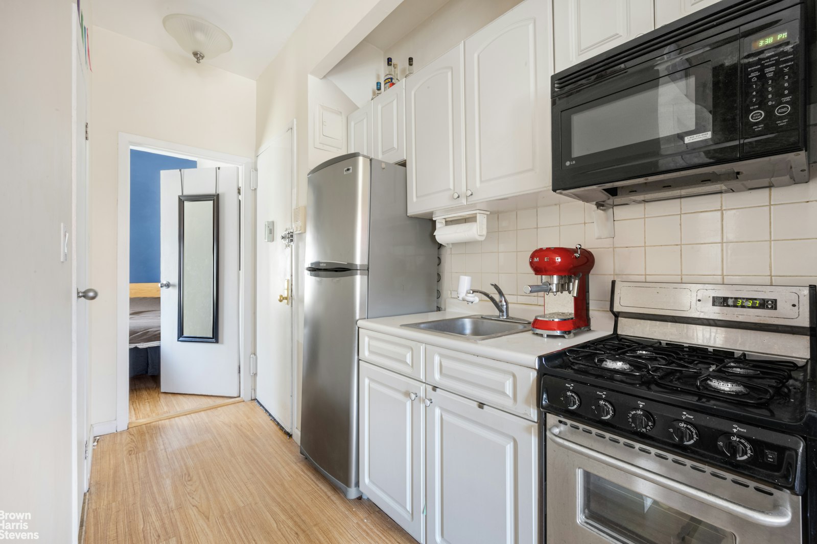 438 W 49TH Street, New York, NY 10019, 1 Bedroom Bedrooms, 3 Rooms Rooms,1 BathroomBathrooms,Residential,For Sale,49TH,RPLU-63223026859