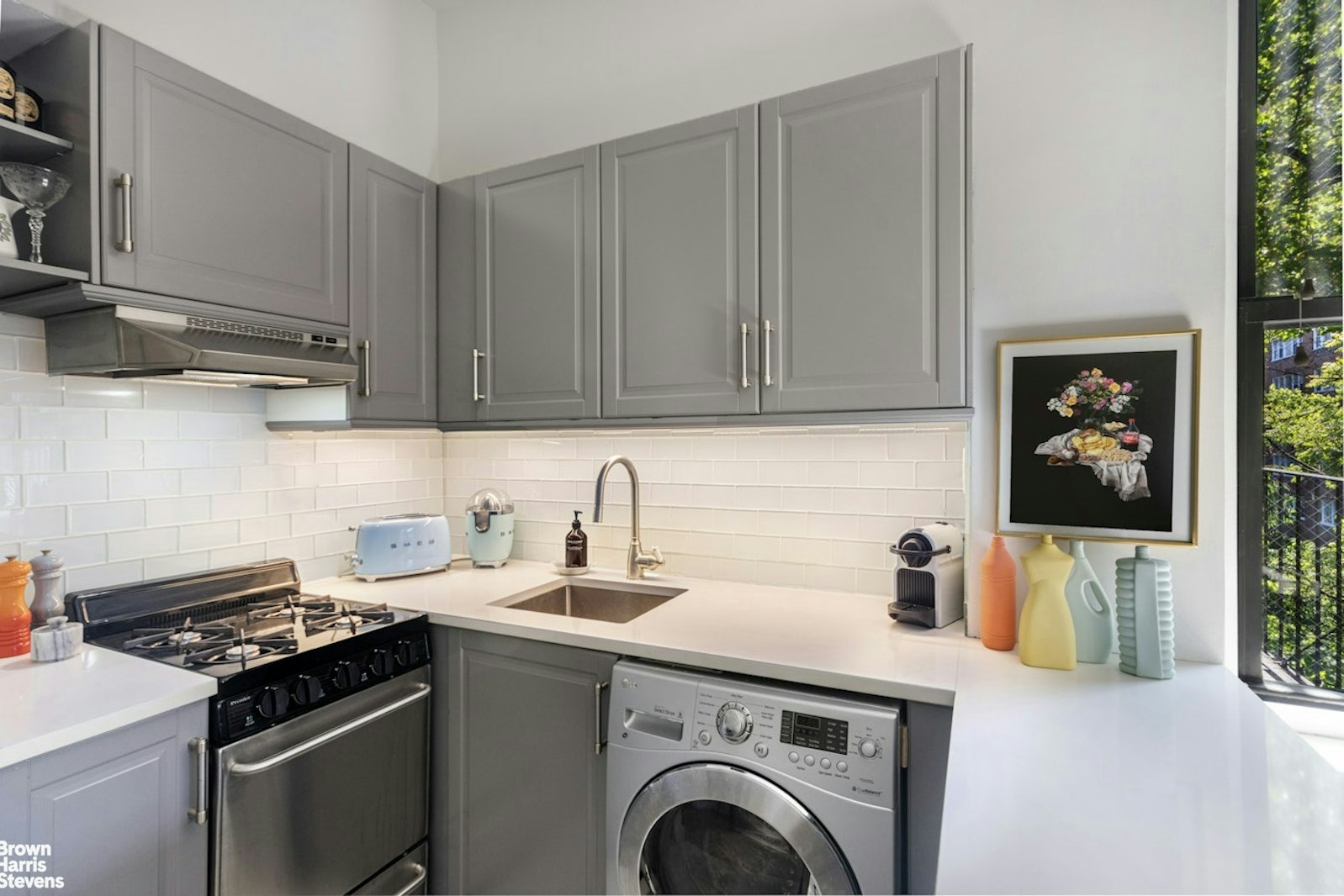 512 E 83RD Street, New York, NY 10028, 1 Bedroom Bedrooms, 3 Rooms Rooms,1 BathroomBathrooms,Residential,For Sale,83RD,RPLU-63223181887