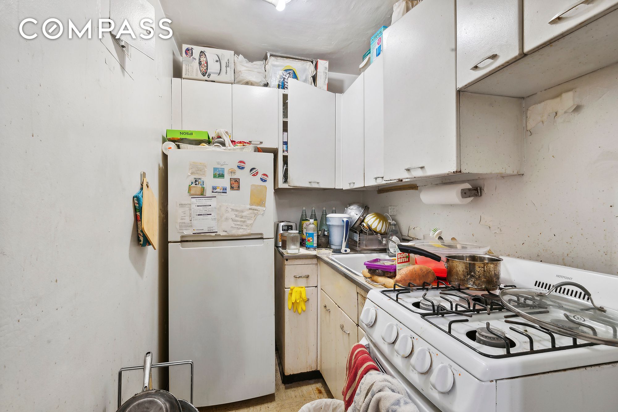 333 E 14th Street, New York, NY 10003, 3 Rooms Rooms,1 BathroomBathrooms,Residential,For Sale,14th,COMP-1661744727176950441