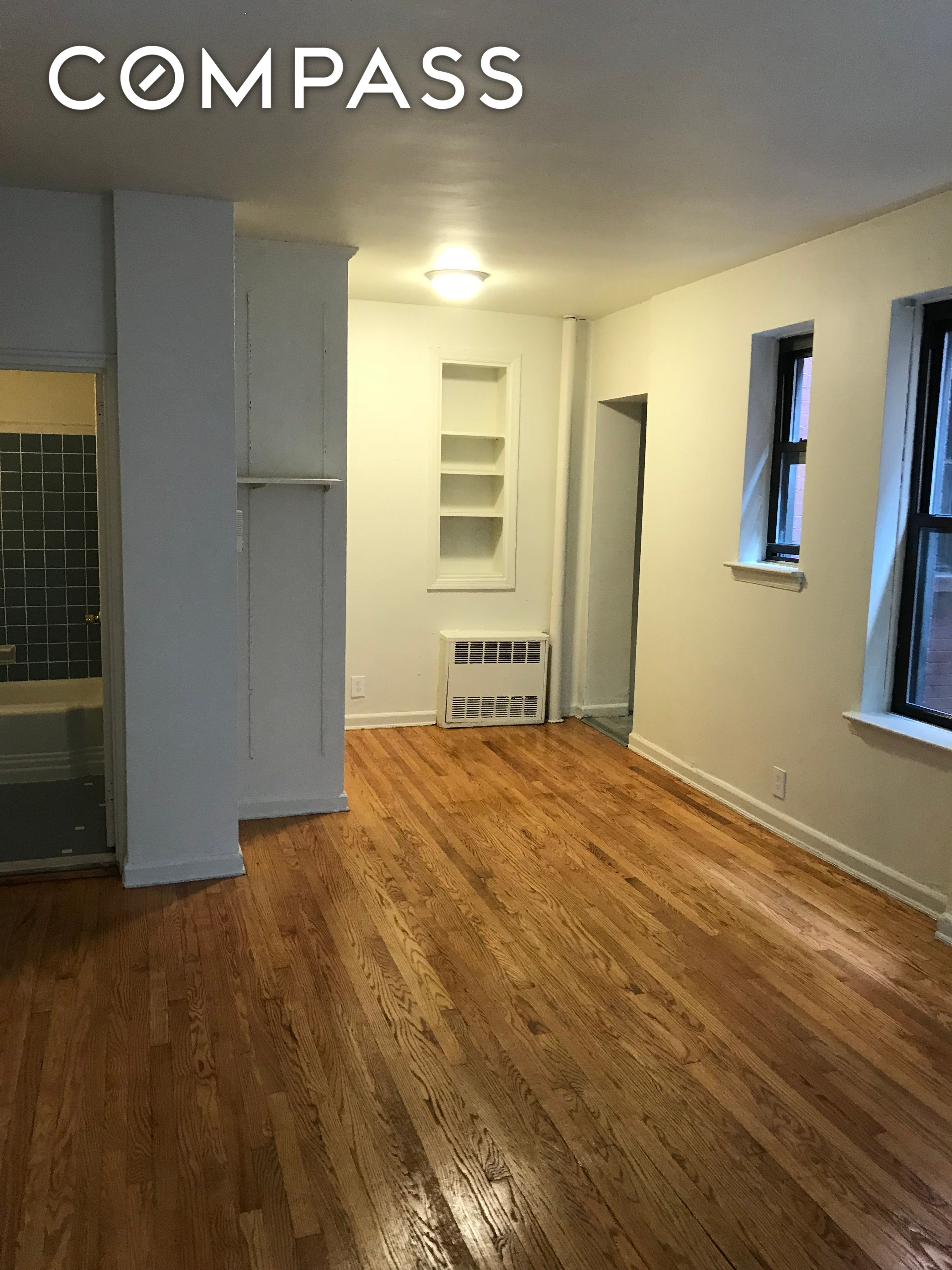 151 E 43rd Street, New York, NY 10017, 2 Rooms Rooms,1 BathroomBathrooms,Residential Lease,For Rent,43rd,COMP-1662532706590309281