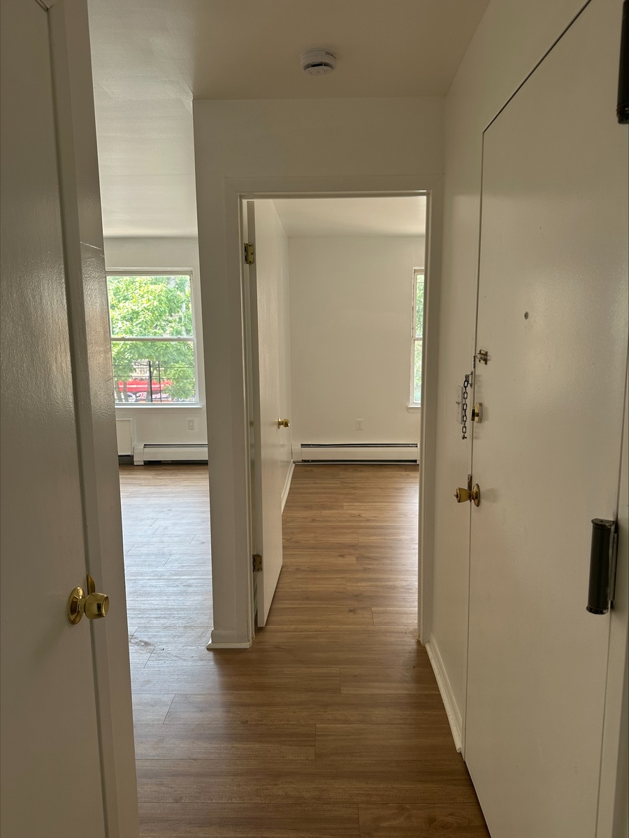 1306 Franklin Avenue, New York, NY 10456, 1 Bedroom Bedrooms, 3 Rooms Rooms,1 BathroomBathrooms,Residential Lease,For Rent,Franklin,OLRS-2101736